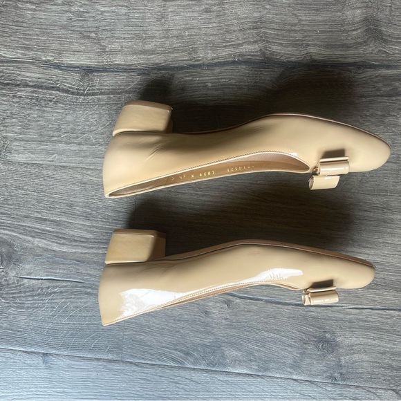 Salvatore Ferragamo Vara Patent Low-heel Pump in New Bisque in 6.5C or 36.5C - Picture 6 of 7